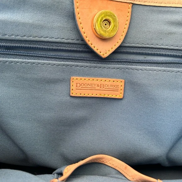 Dooney & Bourke Purple Logo Shoulder Bag with Leather Accents and Pink Heart - Picture 2 of 16